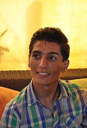محمد عساف من الطفولة إلى النجومية ... بالصور